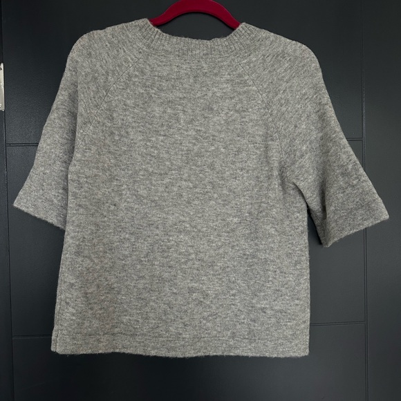 Evereve Short Sleeve Grey Sweater - Picture 4 of 4